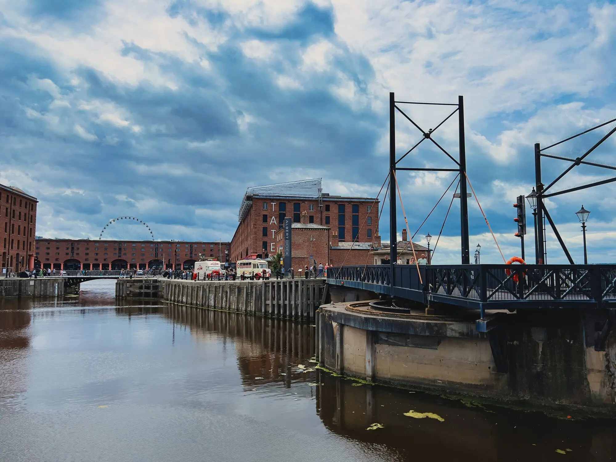 Liverpool, UK, photograph 3