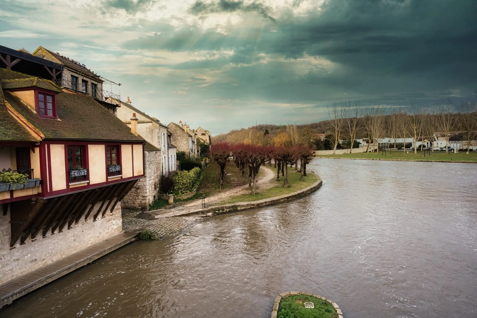 Moret-sur-Loing, France, photograph 7