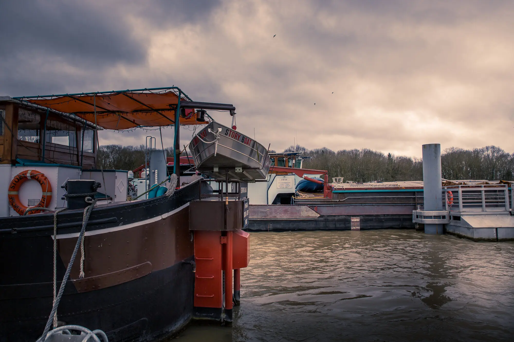 Boats at Conflans, photograph 8