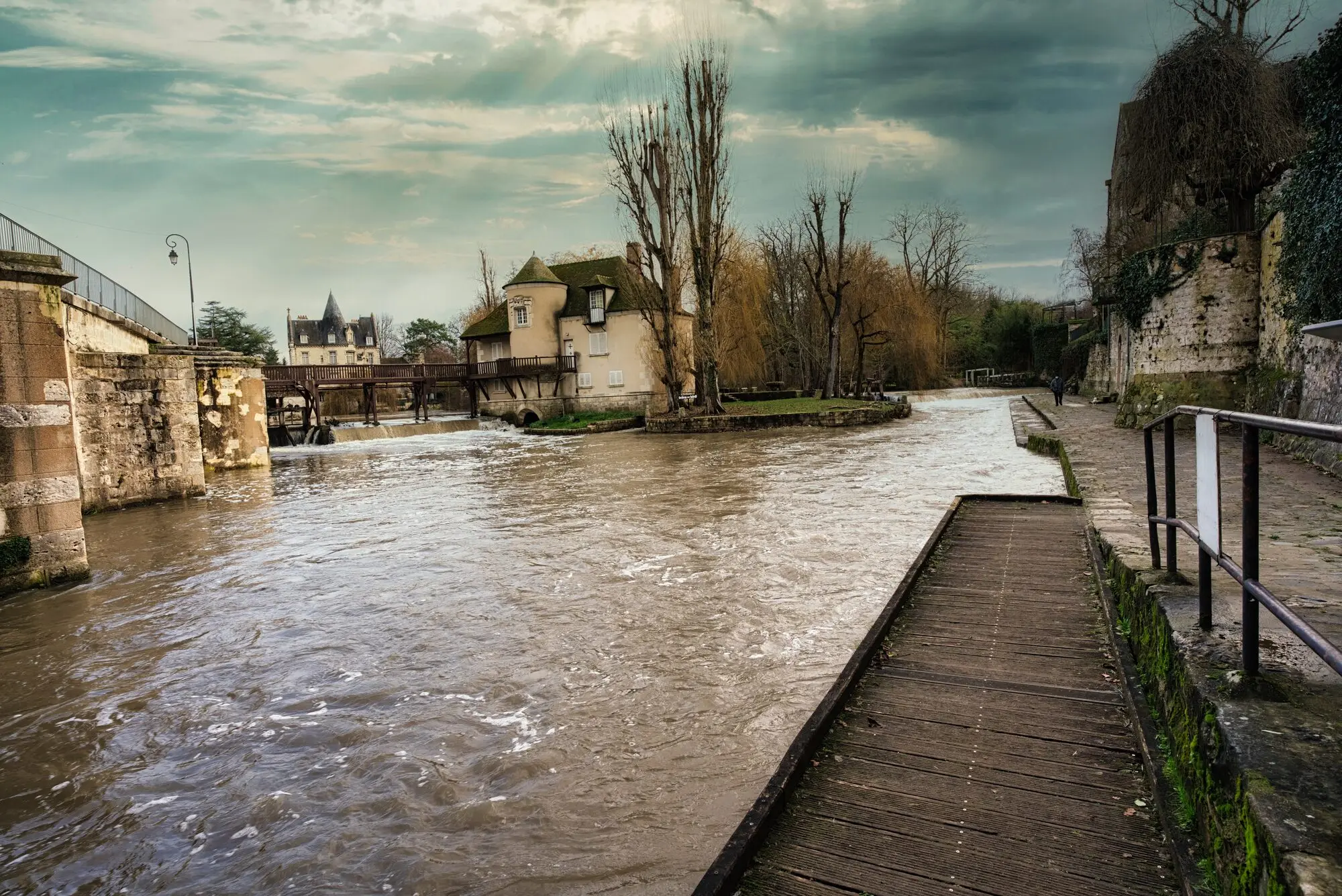 Moret-sur-Loing, France, photograph 9