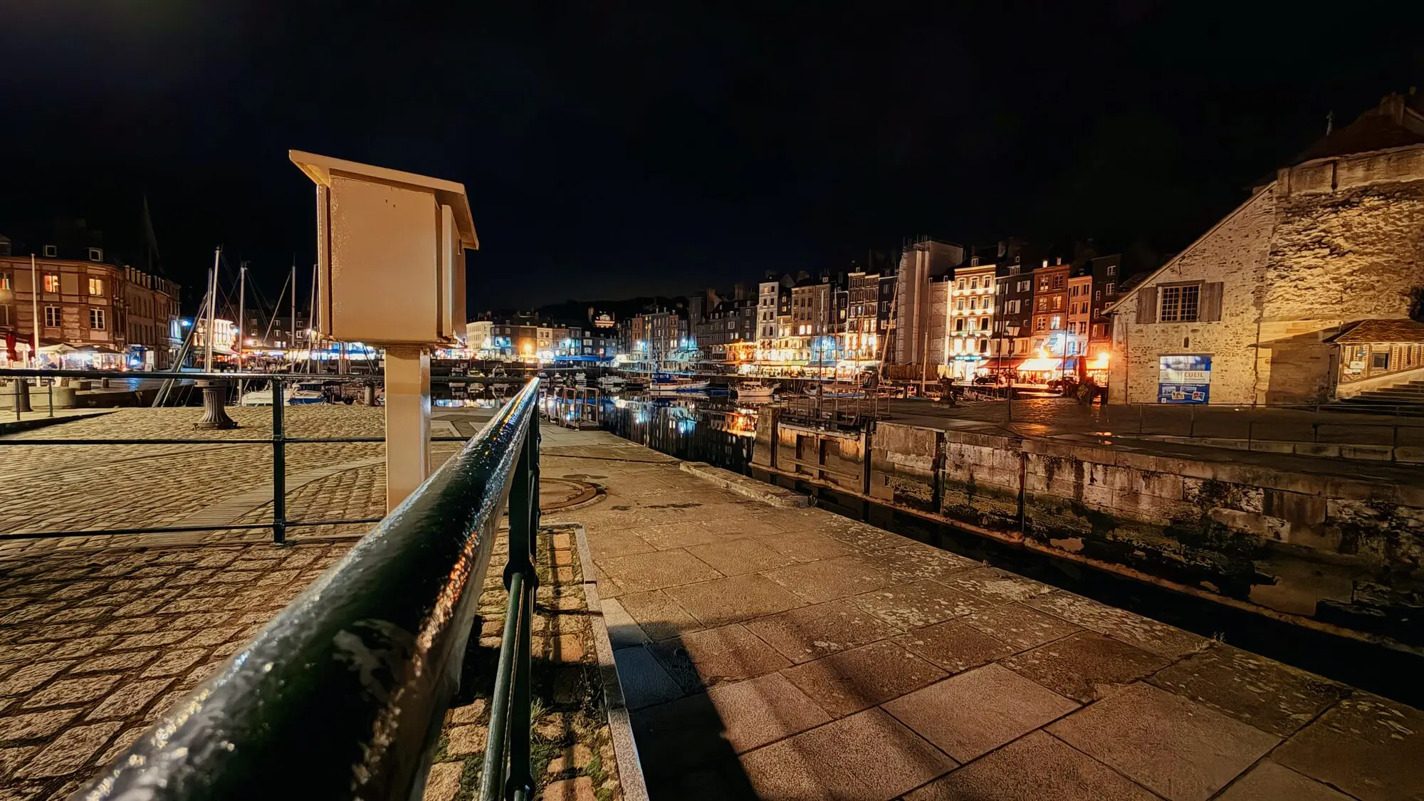 Honfleur at night, photograph 10