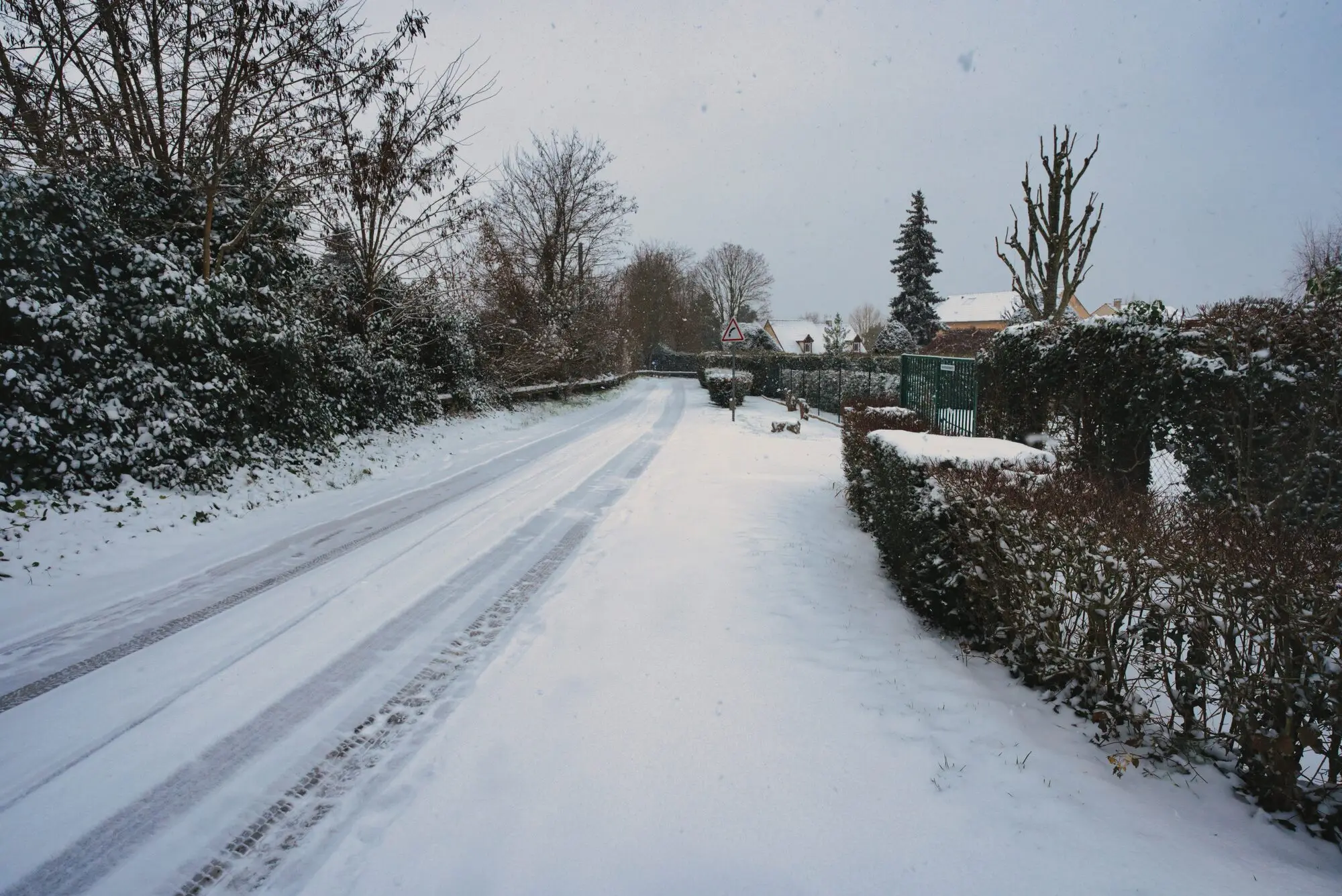 Mareil-Marly in snow, photograph 10