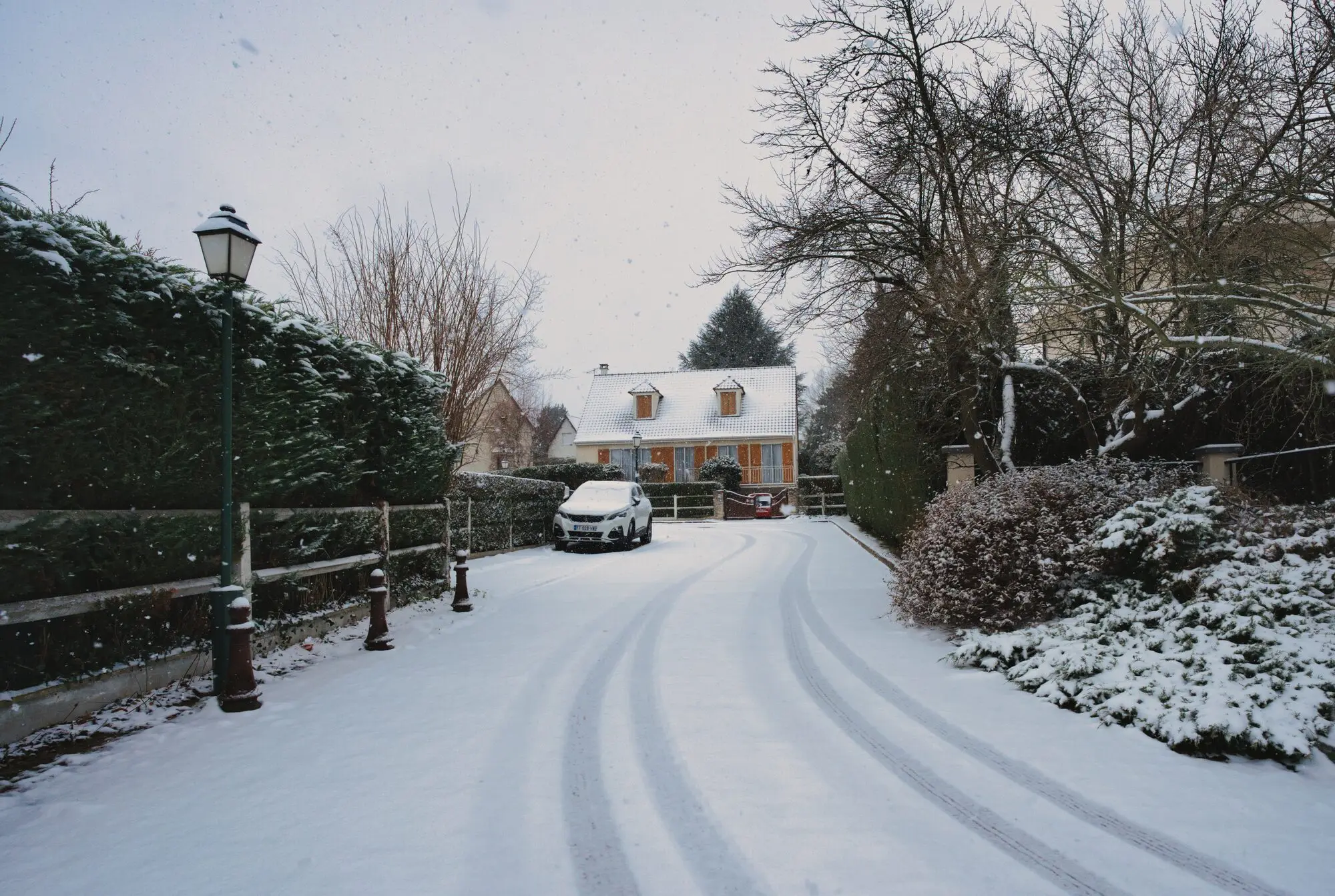 Mareil-Marly in snow, photograph 12
