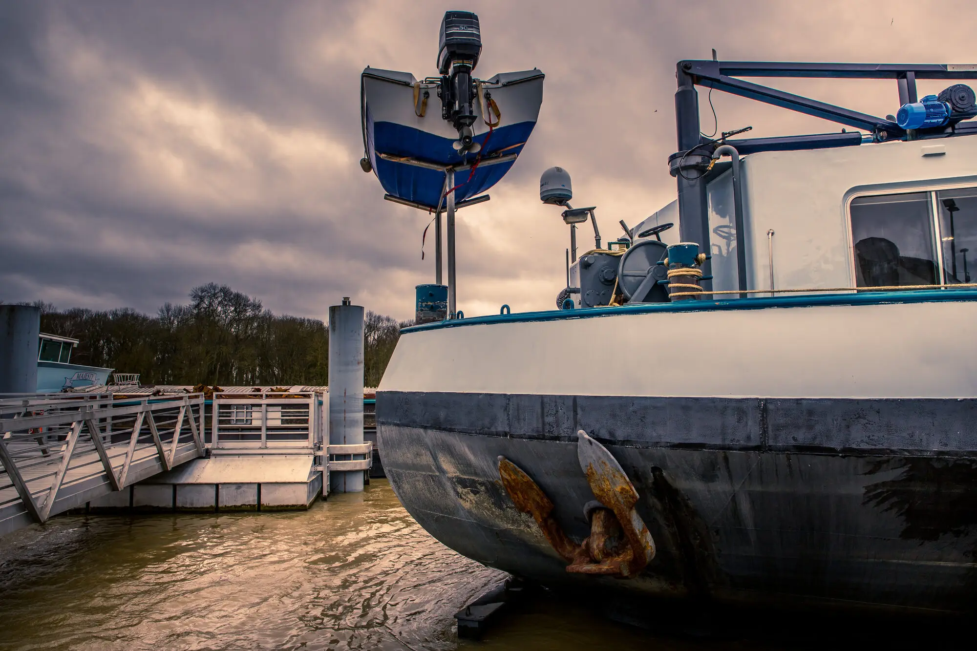 Boats at Conflans, photograph 12